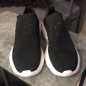 Patricia Blk sparkling with white sole worn twice 6.5